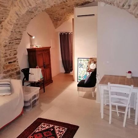 Studio Pietra E Charme Diano San Pietro Luaran gambar