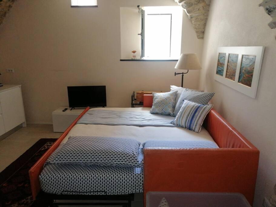 Studio Pietra E Charme Diano San Pietro Luaran gambar